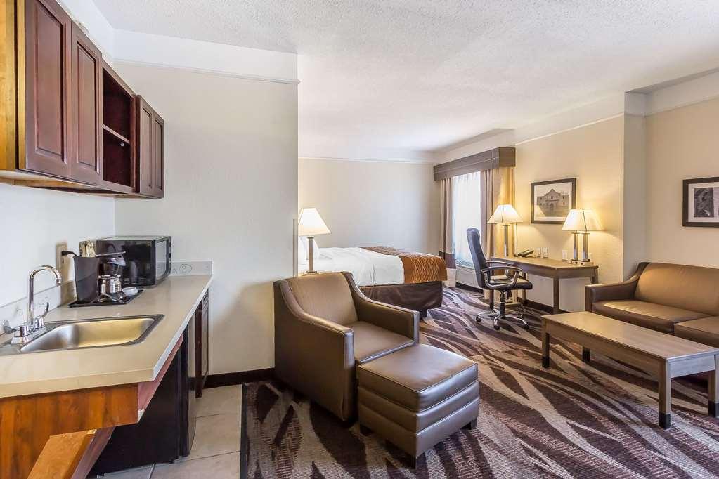 Comfort Inn Near Frost Bank Center San Antonio Dış mekan fotoğraf