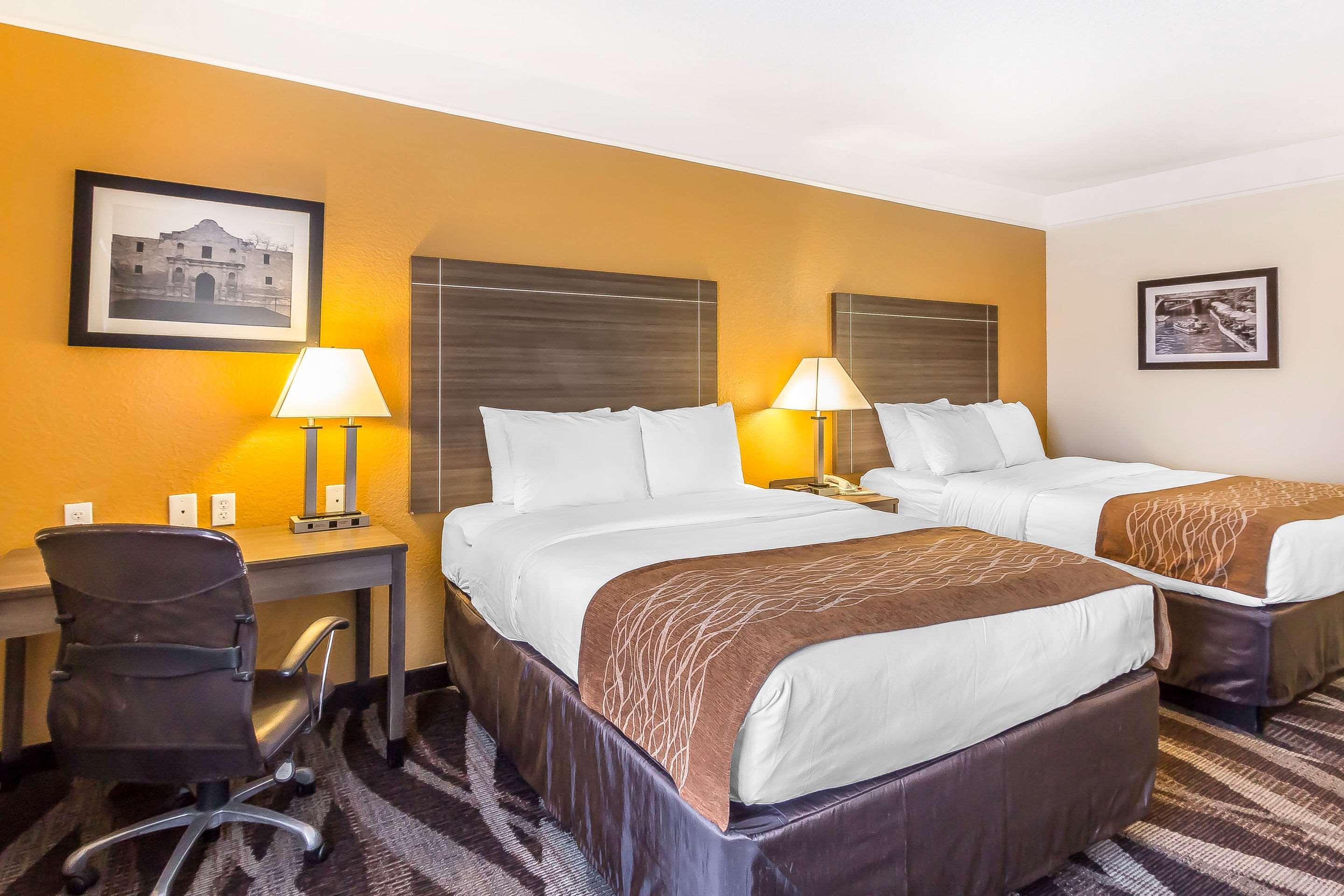 Comfort Inn Near Frost Bank Center San Antonio Dış mekan fotoğraf